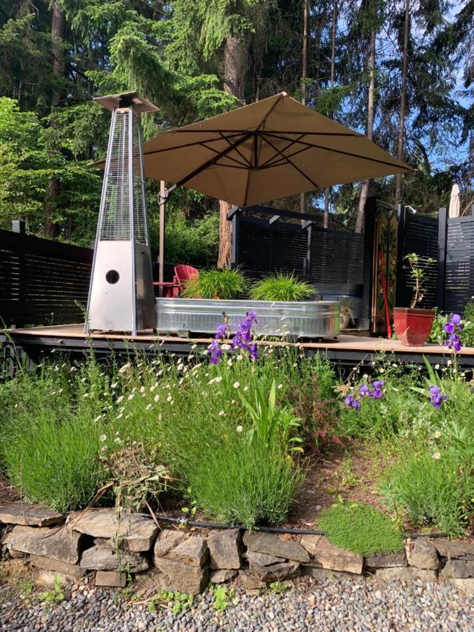 Salt Spring Carriage House B&B Ganges Exterior photo