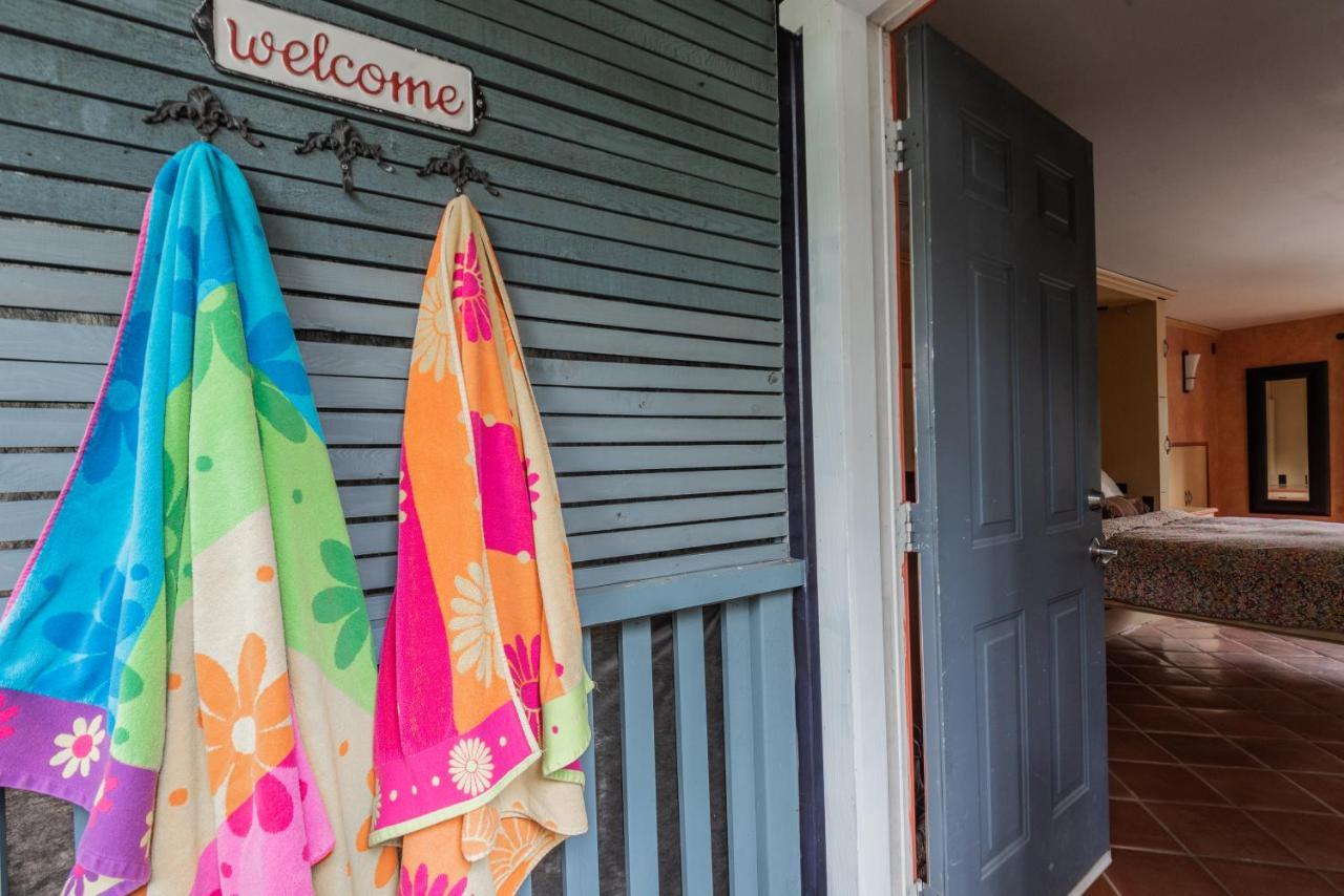 Salt Spring Carriage House B&B Ganges Exterior photo