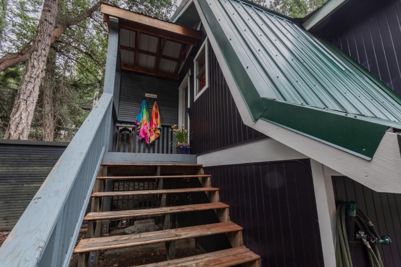 Salt Spring Carriage House B&B Ganges Exterior photo