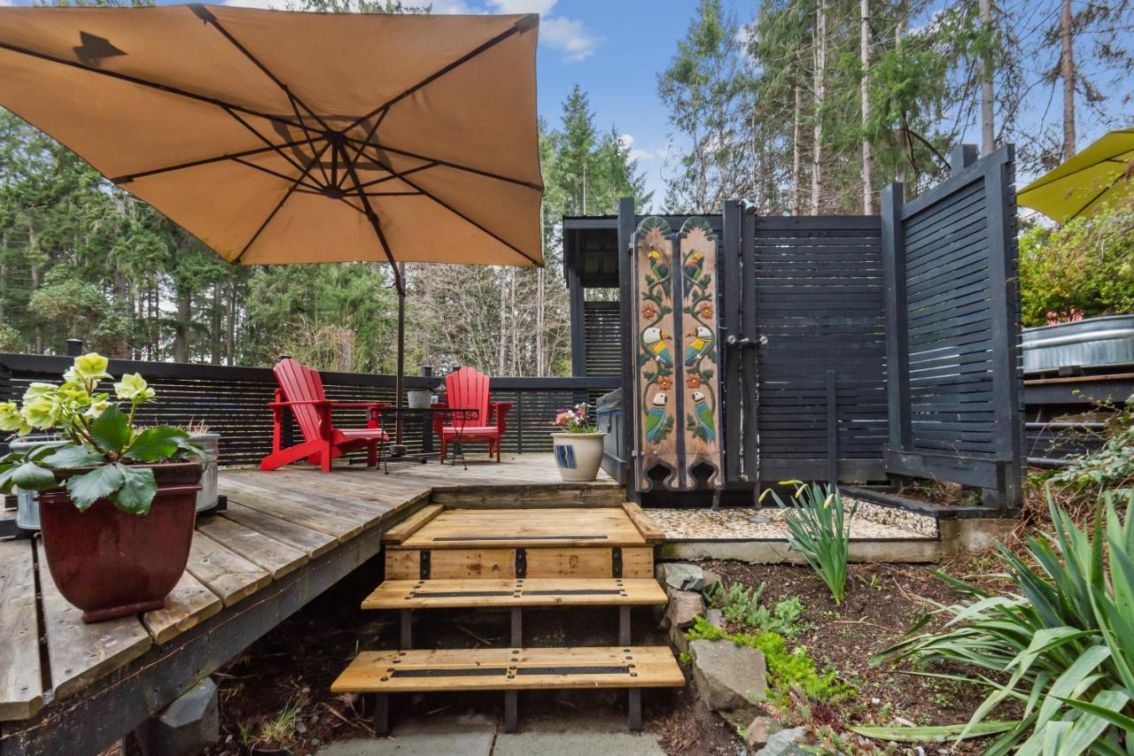 Salt Spring Carriage House B&B Ganges Exterior photo